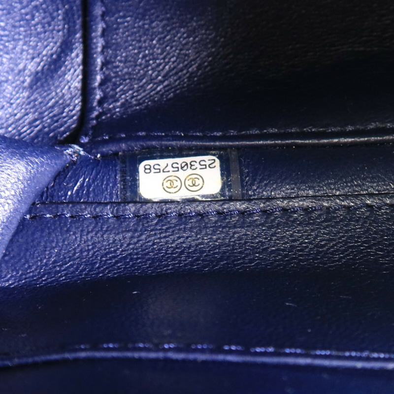 CHANEL 牛皮皮革CC Filigree Vanity Case鏈帶手挽肩背兩用袋-8