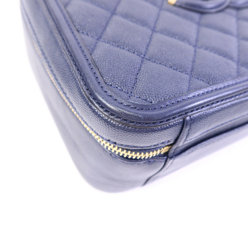 CHANEL 牛皮皮革CC Filigree Vanity Case鏈帶手挽肩背兩用袋-12