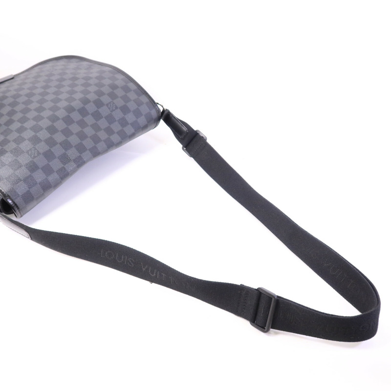 LOUIS VUITTON Damier Graghite Daniel MM肩背袋-8