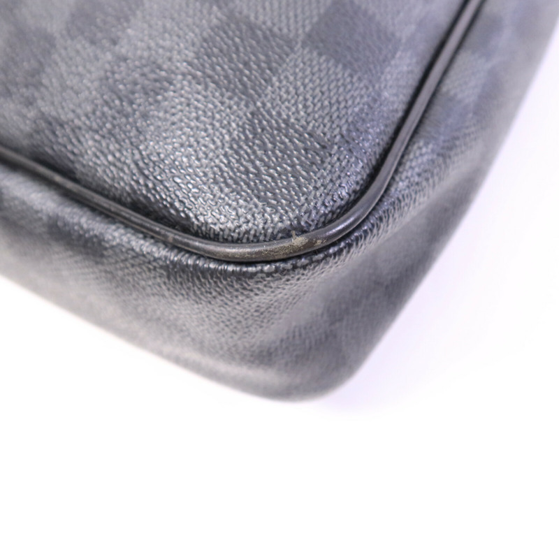 LOUIS VUITTON Damier Graghite Daniel MM肩背袋-11