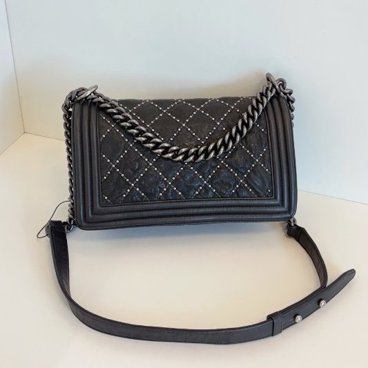 香奈兒/Chanel 黑銀外縫鉚釘格 Leboy 中號 牛皮鏈條包-7