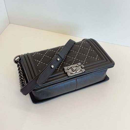 香奈兒/Chanel 黑銀外縫鉚釘格 Leboy 中號 牛皮鏈條包-8