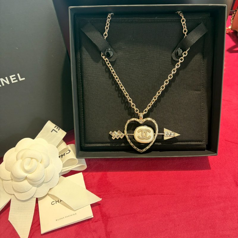 CHANEL 造型愛神愛心項鍊-3