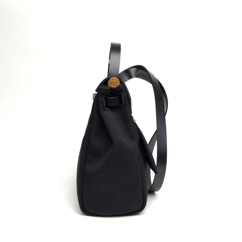 HERMES Herbag3189黑色帆布Z刻金扣肩背包-1