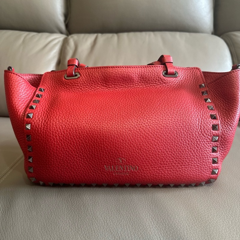 Valentino Rockstud牛皮紅色卯釘肩背包 附側背帶-1