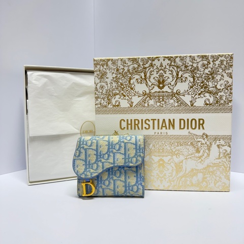 【極新少使用🎀】 Dior Saddle “限量寶寶藍色” 老花馬鞍短夾 （專櫃24,000）