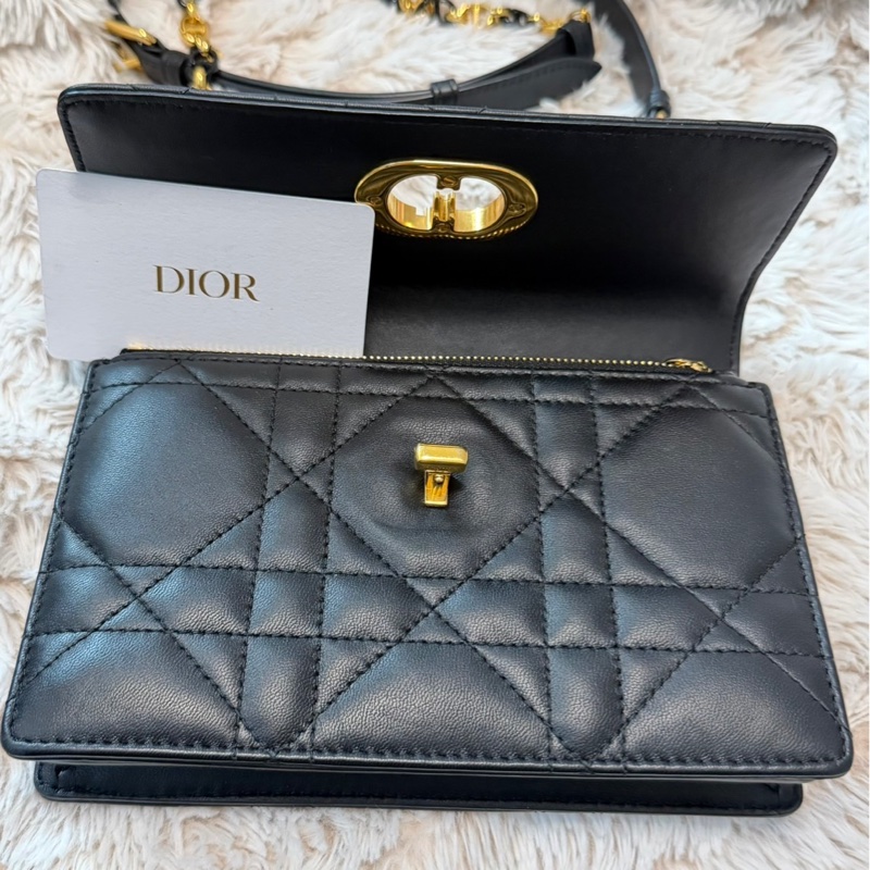 【極致優雅】Dior Miss Caro 黑色羊皮金釦鏈帶包 (中號/18cm)｜近全新 附購證正本｜專櫃在售10萬-4