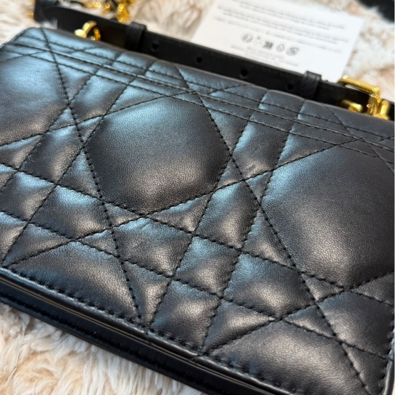 【極致優雅】Dior Miss Caro 黑色羊皮金釦鏈帶包 (中號/18cm)｜近全新 附購證正本｜專櫃在售10萬-13