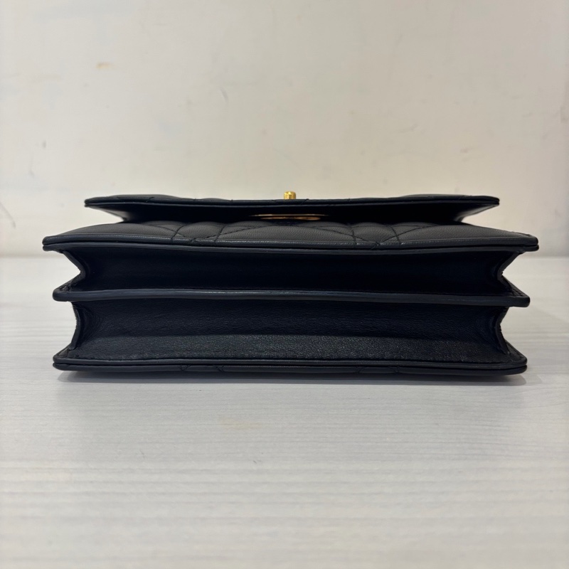 【極致優雅】Dior Miss Caro 黑色羊皮金釦鏈帶包 (中號/18cm)｜近全新 附購證正本｜專櫃在售10萬-14