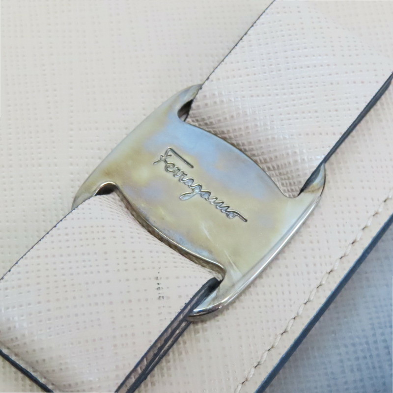 卡其色 牛皮 Ginny Vara 肩背包【Salvatore Ferragamo 費拉格慕】 21E480/20-5