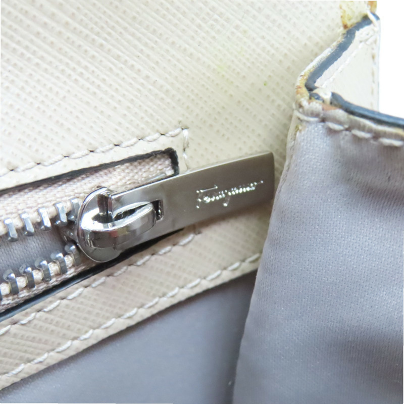 卡其色 牛皮 Ginny Vara 肩背包【Salvatore Ferragamo 費拉格慕】 21E480/20-10