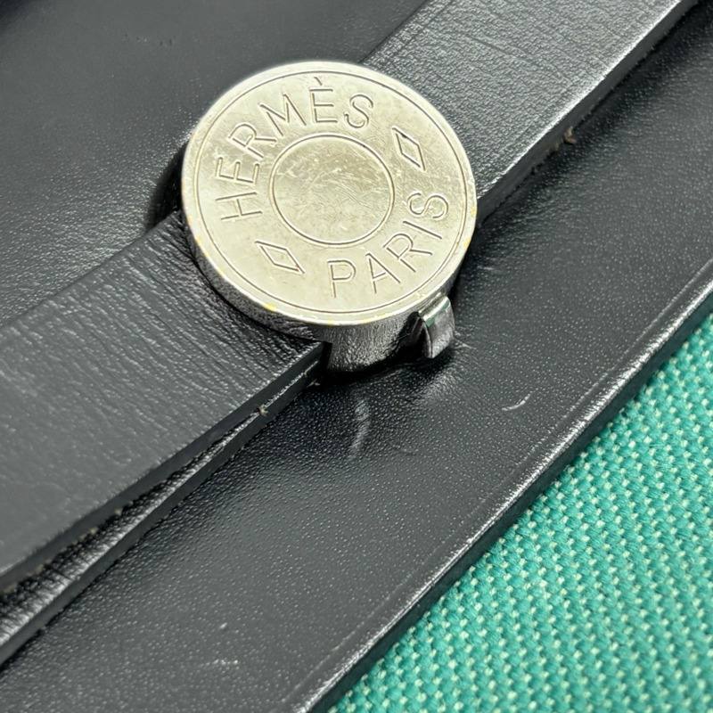 綠色 VERT VERONE Toile calf 帆布 Herbag Zip 31 肩背包 A刻 銀和 【HERMES 愛馬仕】 H079092CC-8