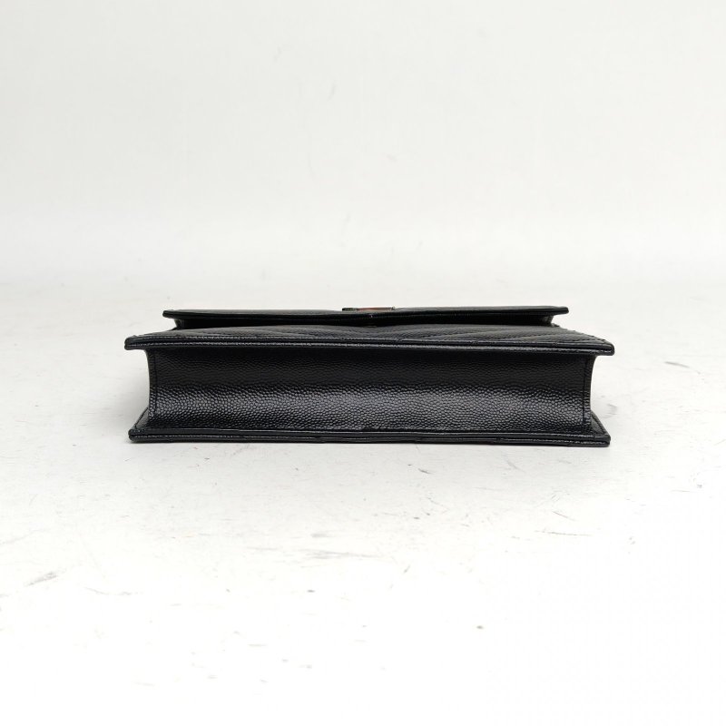 SAINT LAURENT CASSANDRA信封腋下包Woc19V紋黑色牛皮銀扣肩背包-4