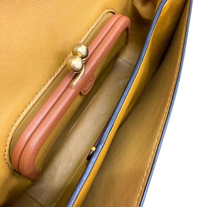 黑色 牛皮 Dinky with Quilting and Rivets 肩背包【COACH 寇馳】 22789-2