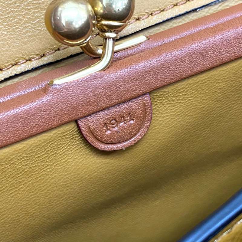 黑色 牛皮 Dinky with Quilting and Rivets 肩背包【COACH 寇馳】 22789-5