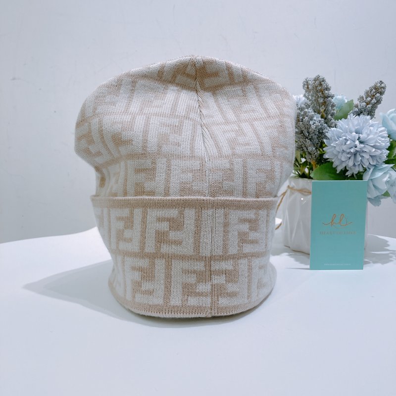 TW4818	Fendi 芬迪經典花紋帽子 Knit Cap Beanie 50Beige/White-3