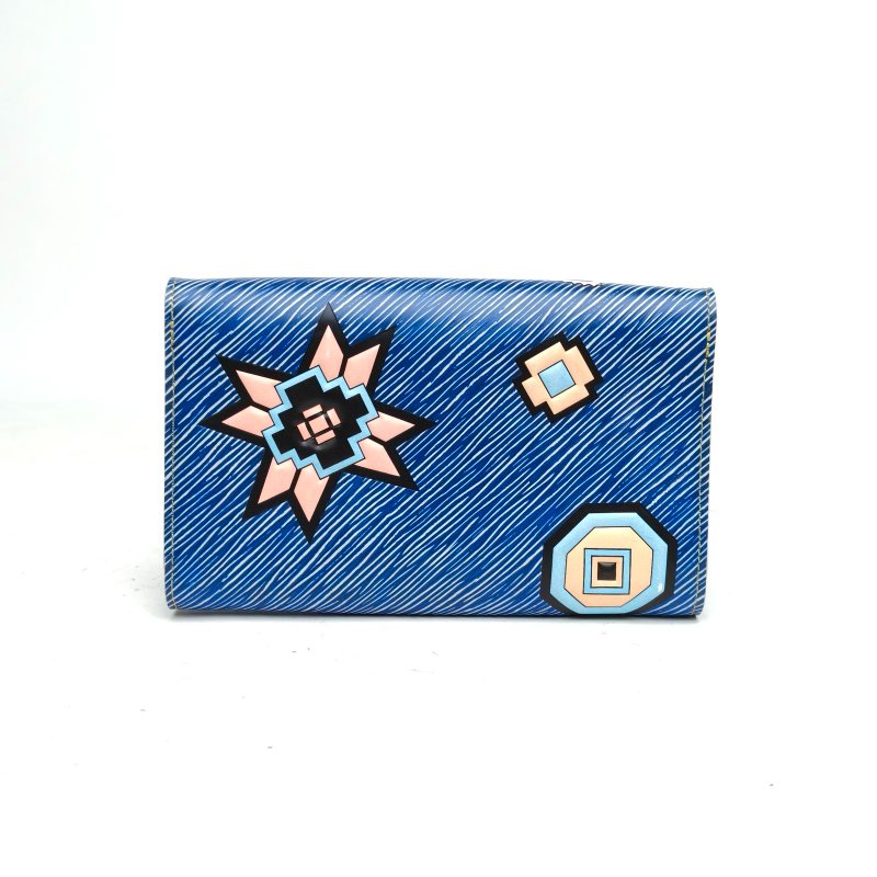 LOUIS VUITTON TWISTBeltWOC圖案EPI水波紋牛皮2015肩背包-2