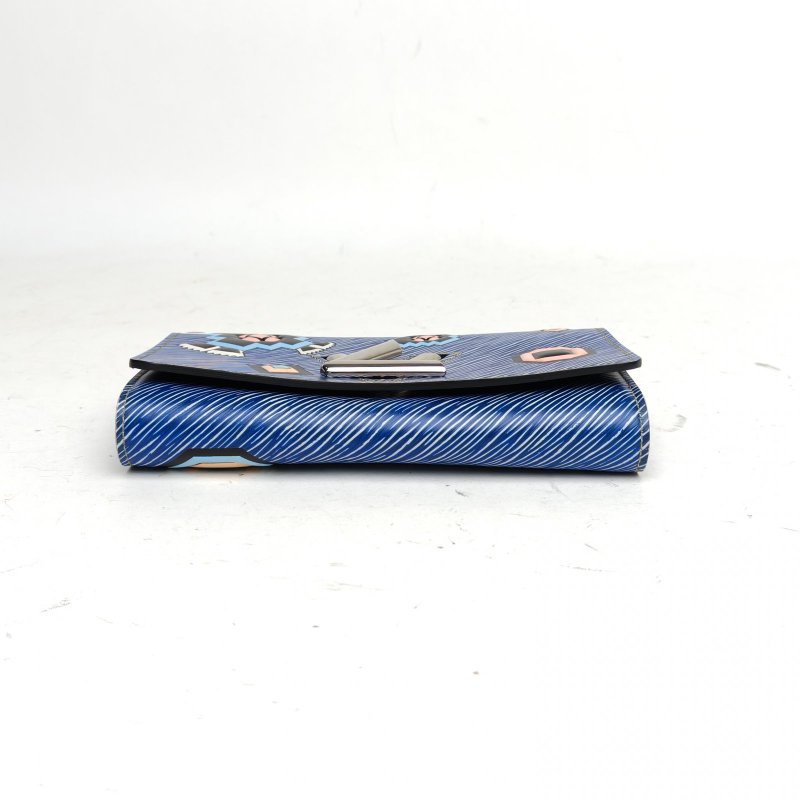 LOUIS VUITTON TWISTBeltWOC圖案EPI水波紋牛皮2015肩背包-4