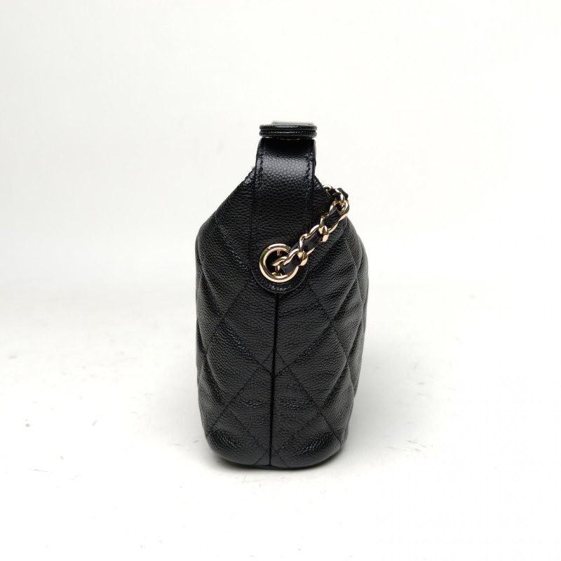 CHANEL 嬉皮HOBO飯盒包25C黑色荔枝牛皮鐳射標金扣菱格紋肩背包-3