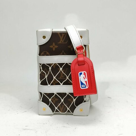 LOUIS VUITTON 拼色金扣2020NBASoftTrunkWallet聯名胸包斜挎包肩背包