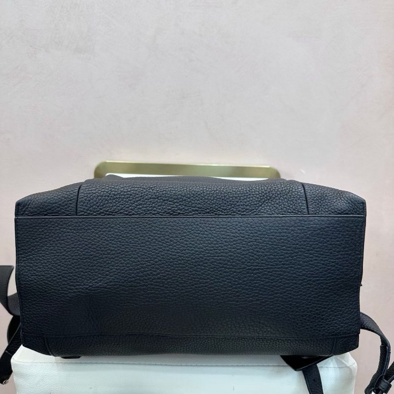 LOEWE Military黑色荔枝紋全皮 後背包 34*39  98新配件塵袋-8