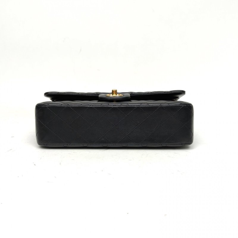 CHANEL CF口蓋包中號25.5黑色羊皮27開金扣菱格紋肩背包-4