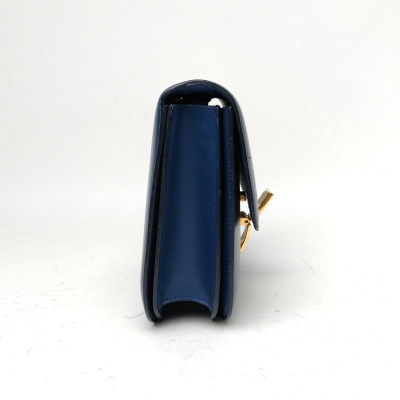 CELINE ClassicBox中號藍色牛皮金扣肩背包-3