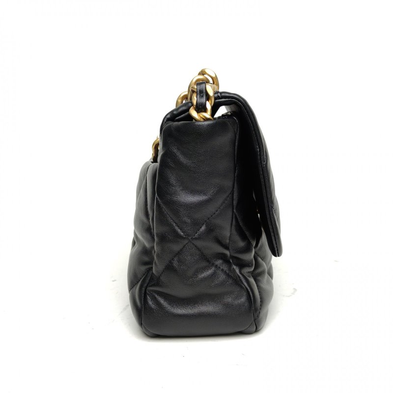 CHANEL 19BAG口蓋包中號30黑色羊皮晶片金銀扣肩背包-3