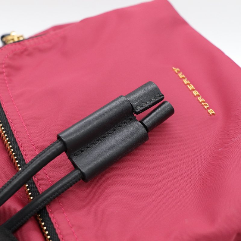 BURBERRY 紅後背包-7