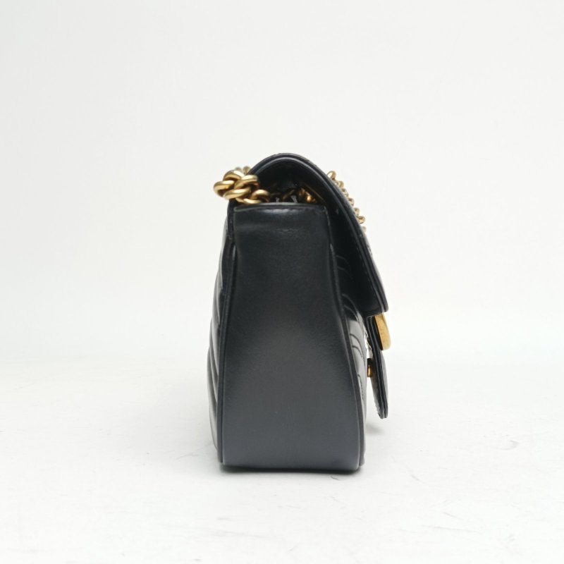 GUCCI GGMarmont肩背包Mini22黑色牛皮金扣肩背包-3