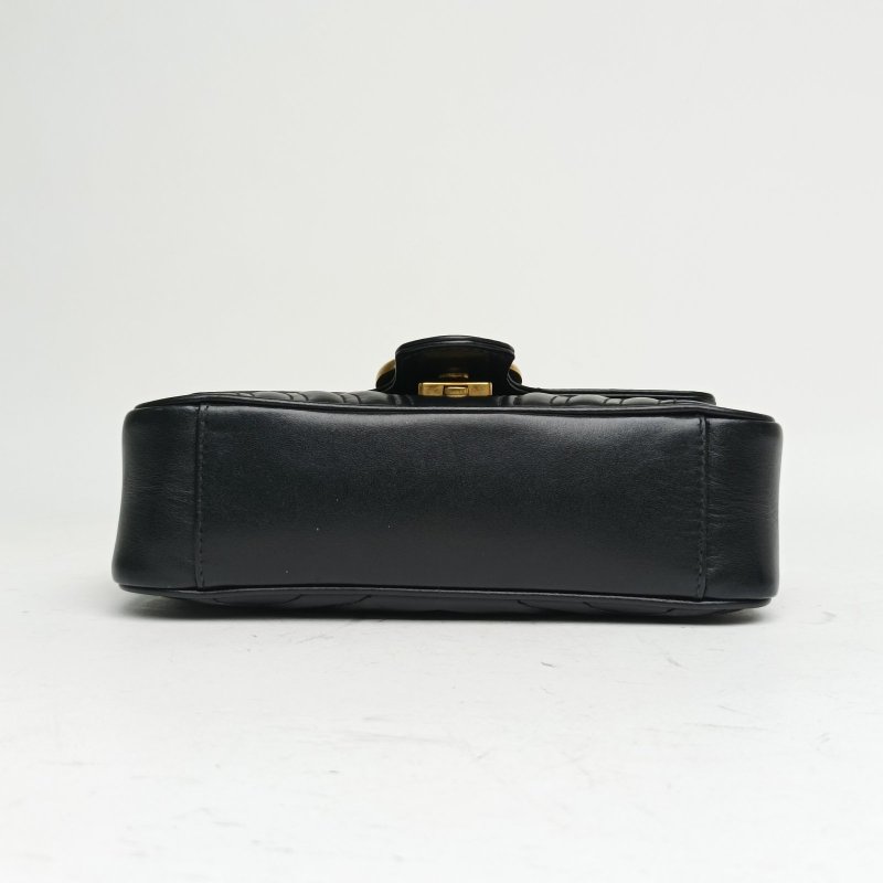 GUCCI GGMarmont肩背包Mini22黑色牛皮金扣肩背包-4