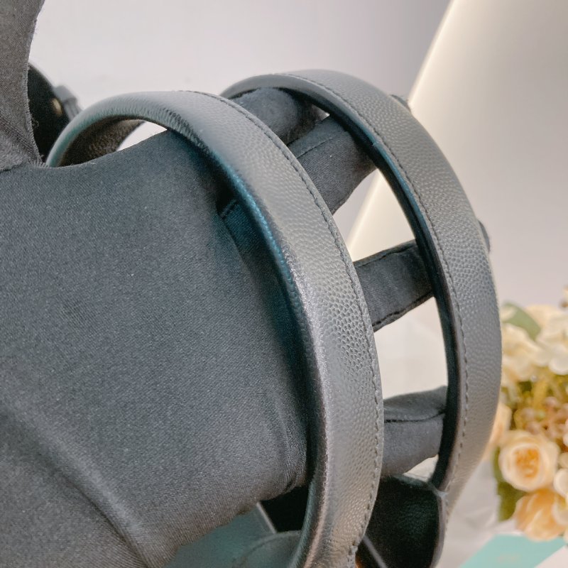 MS0683 Chanel 香奈兒 沙灘袋 購物包 小號 牛皮 黑色 釘子 金扣 Deauville Studded Shopping Bag Small Calfskin Black x GHW-14