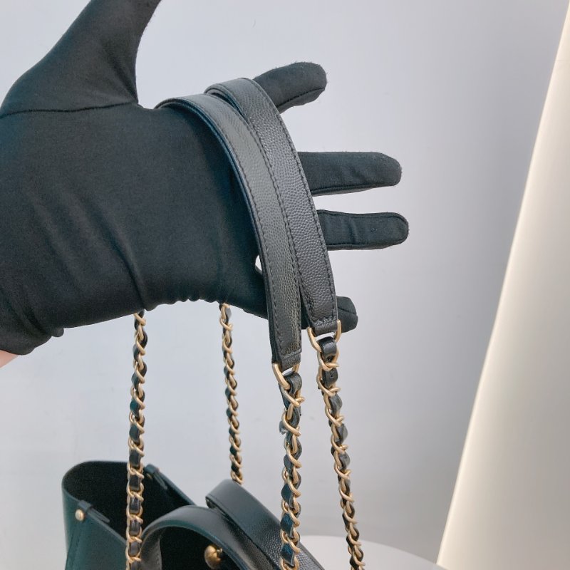 MS0683 Chanel 香奈兒 沙灘袋 購物包 小號 牛皮 黑色 釘子 金扣 Deauville Studded Shopping Bag Small Calfskin Black x GHW-16