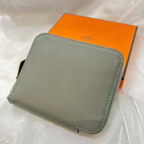 HERMÈS 絲巾短夾大象灰 W刻