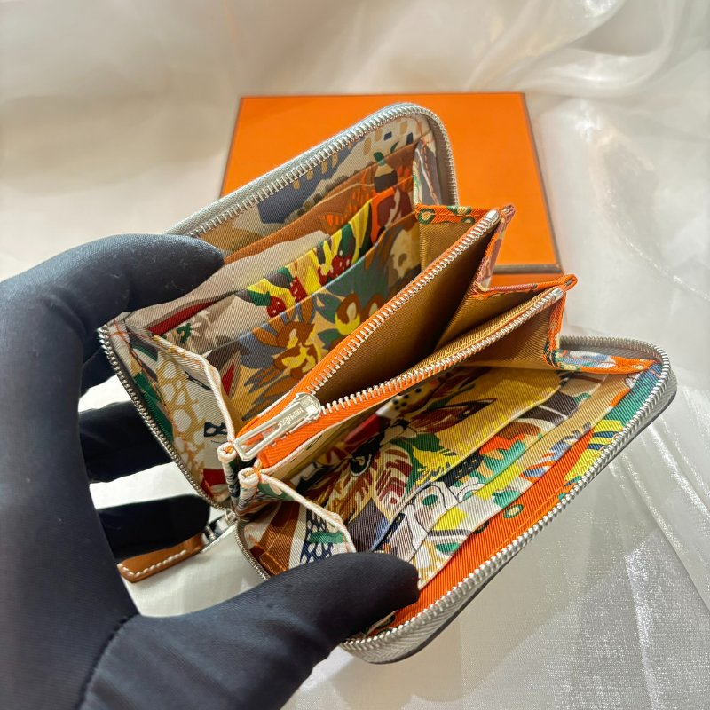 HERMÈS 絲巾短夾大象灰 W刻-5