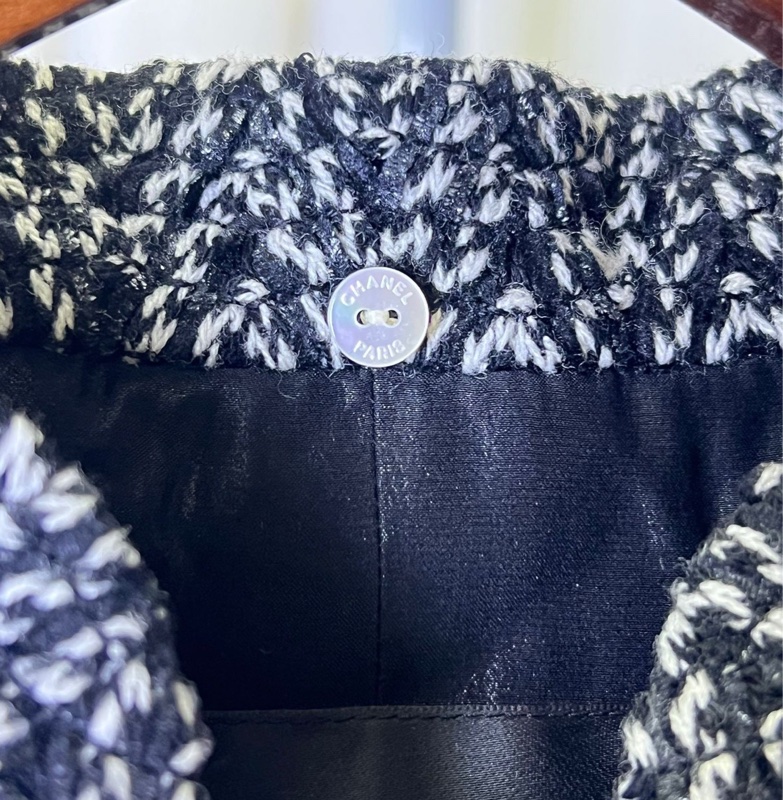 Chanel大都會系列黑色軟尼外套 34碼 缺領結-4
