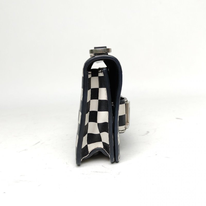 DIOR 黑白牛皮銀扣JADIOR系列配可拆卸寬肩帶woc肩背包-3