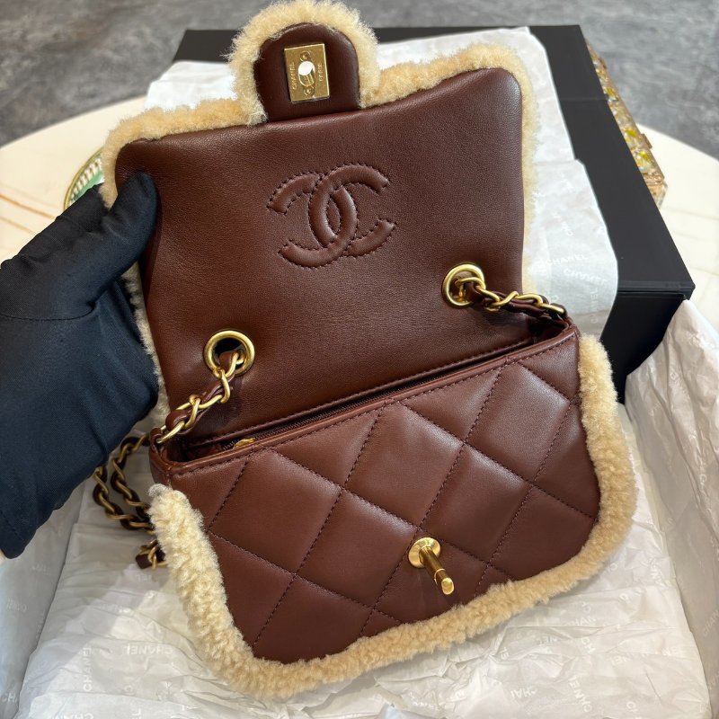 *SHIHNA名牌精品* CHANEL 24K 泰迪mini cf 羊羔毛方胖包-3
