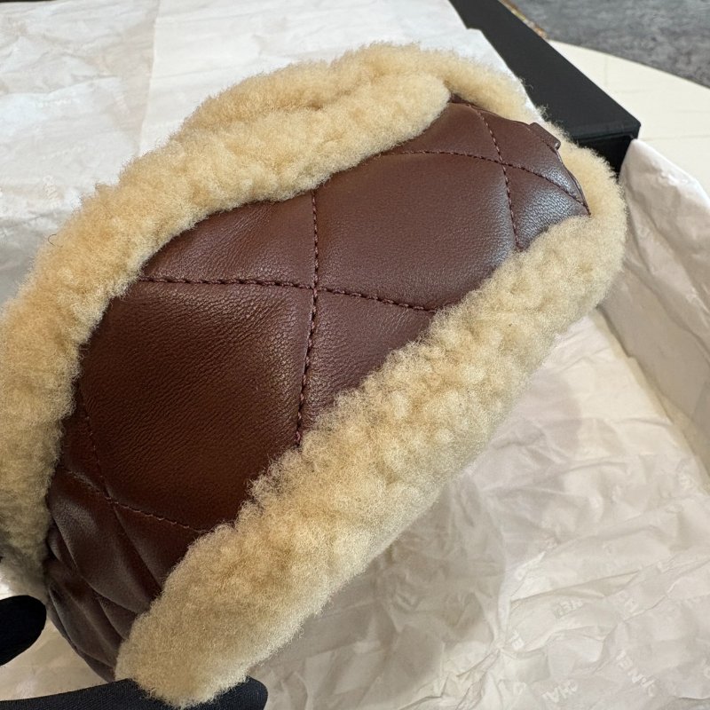 *SHIHNA名牌精品* CHANEL 24K 泰迪mini cf 羊羔毛方胖包-7