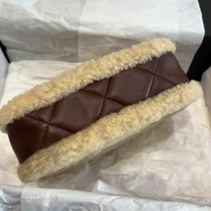 *SHIHNA名牌精品* CHANEL 24K 泰迪mini cf 羊羔毛方胖包-8