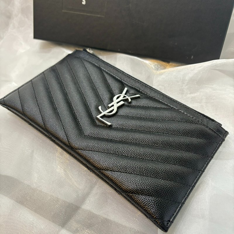 YSL黑色魚子醬紋皮革Monogram 信封手拿包(銀)-1