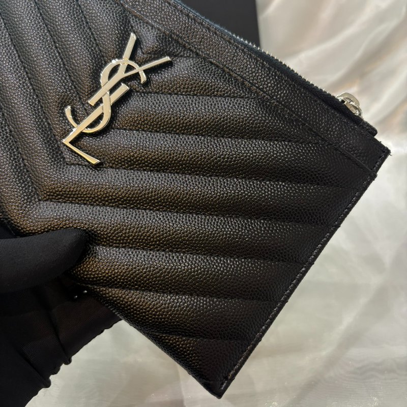 YSL黑色魚子醬紋皮革Monogram 信封手拿包(銀)-6