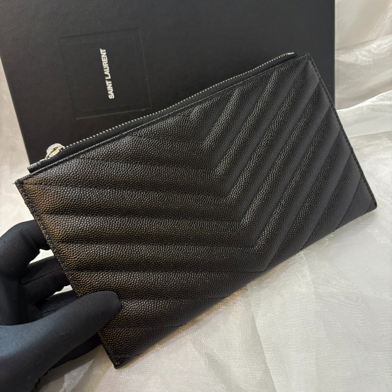 YSL黑色魚子醬紋皮革Monogram 信封手拿包(銀)-8