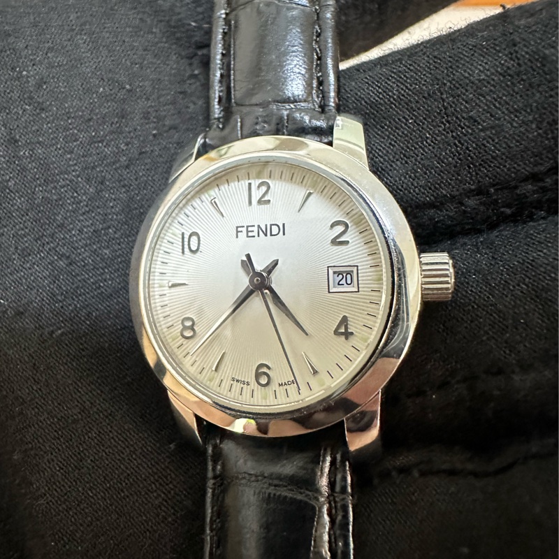 FENDI 不銹鋼女仕簡約錶-1