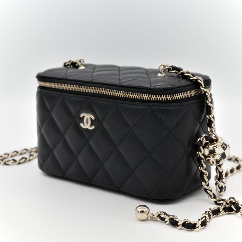 Chanel 香奈兒 Mini Square Pearl Crush 方胖子 黑色 羊皮小足球 斜背鏈帶包-3