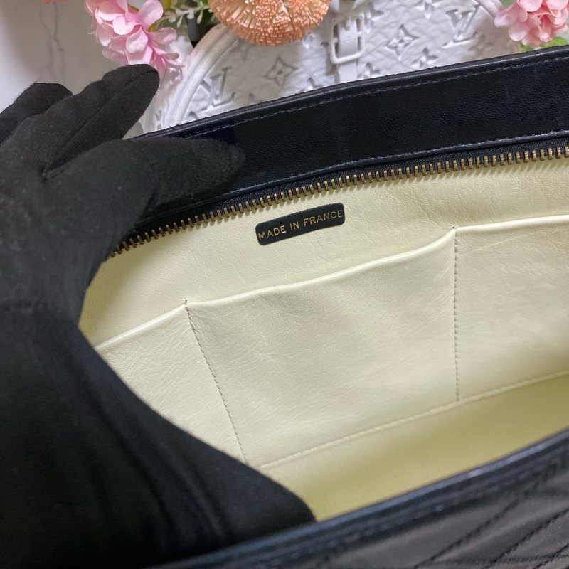 𝙲𝕙𝕒𝕟𝕖𝕝 手拿包鏈條包緞面小牛皮 稀有絕版🏅-14