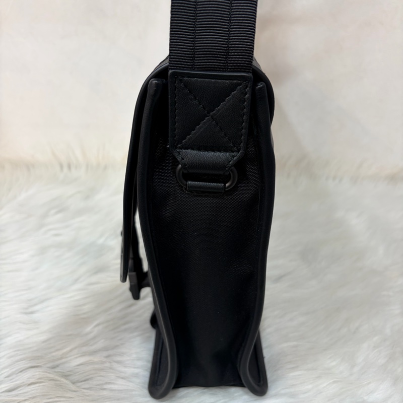 BOTTEGA VENETA 548337 編織牛皮翻蓋商務公事包-4