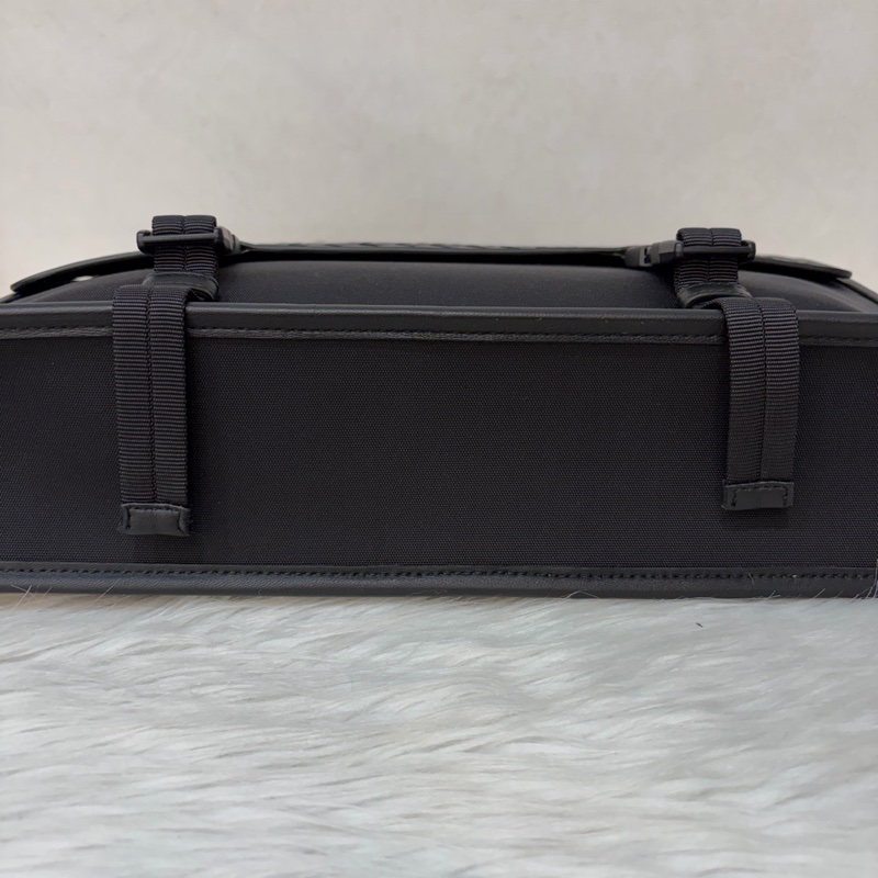 BOTTEGA VENETA 548337 編織牛皮翻蓋商務公事包-5