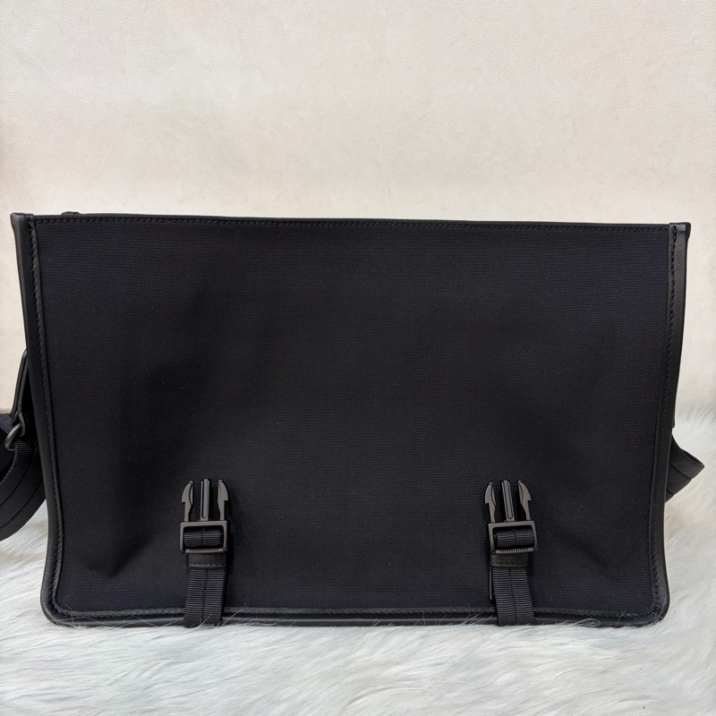 BOTTEGA VENETA 548337 編織牛皮翻蓋商務公事包-28