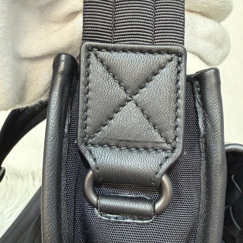 BOTTEGA VENETA 548337 編織牛皮翻蓋商務公事包-43